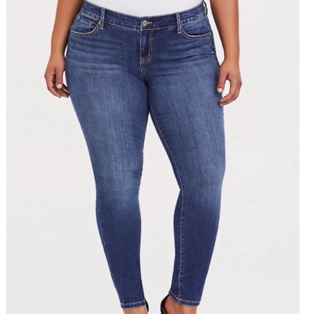 Torrid Bombshell 2 pair